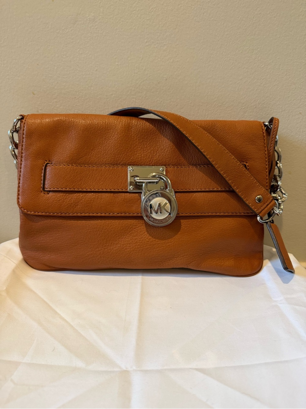 Michael Kors Leather Hamilton Envelope Flap Shoulder Bag w/SILVER Hardware NWOT